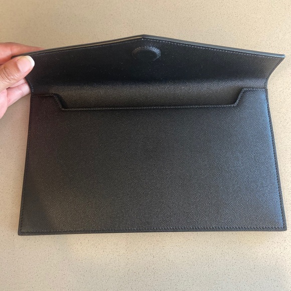 Saint Laurent uptown leather envelope pouch - Picture 5 of 12